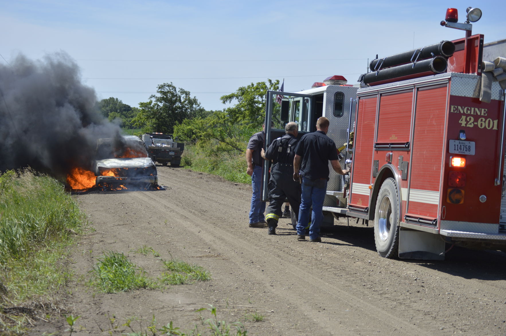 Wed. Car Fire (8).JPG